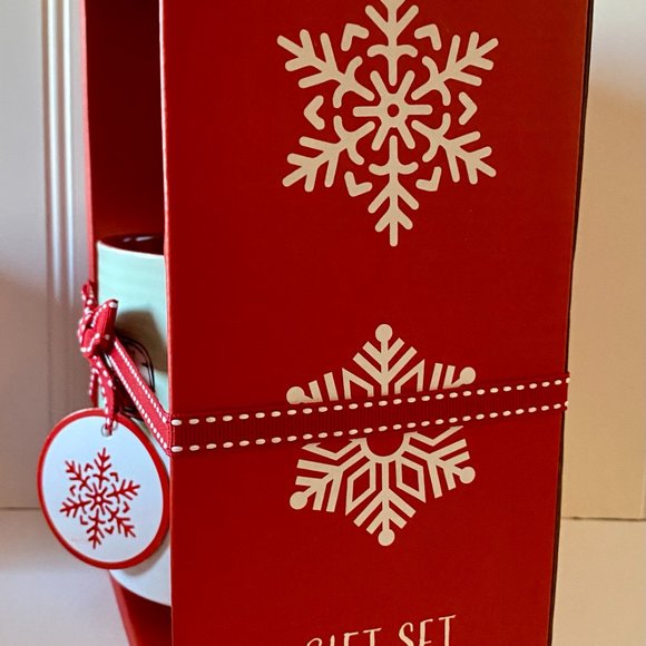 Blue Sky Ceramics 75286 Jingle Tree Camping Ornament 18 Oz. Mug Gift Set Boxed - Picture 2 of 4